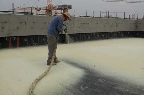 噴涂硬泡聚氨酯保溫層,發泡聚氨酯屋面保溫